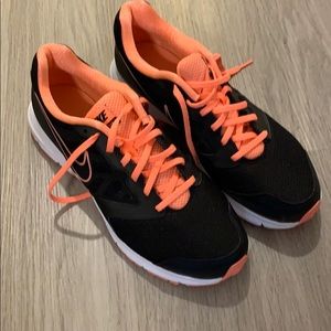 Nike downshifter 6 sneaker
